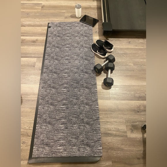 Lululemon The Towel - Picture 3 of 7